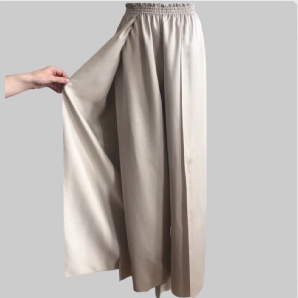 Zoran Special Slits Design in front size label is missing